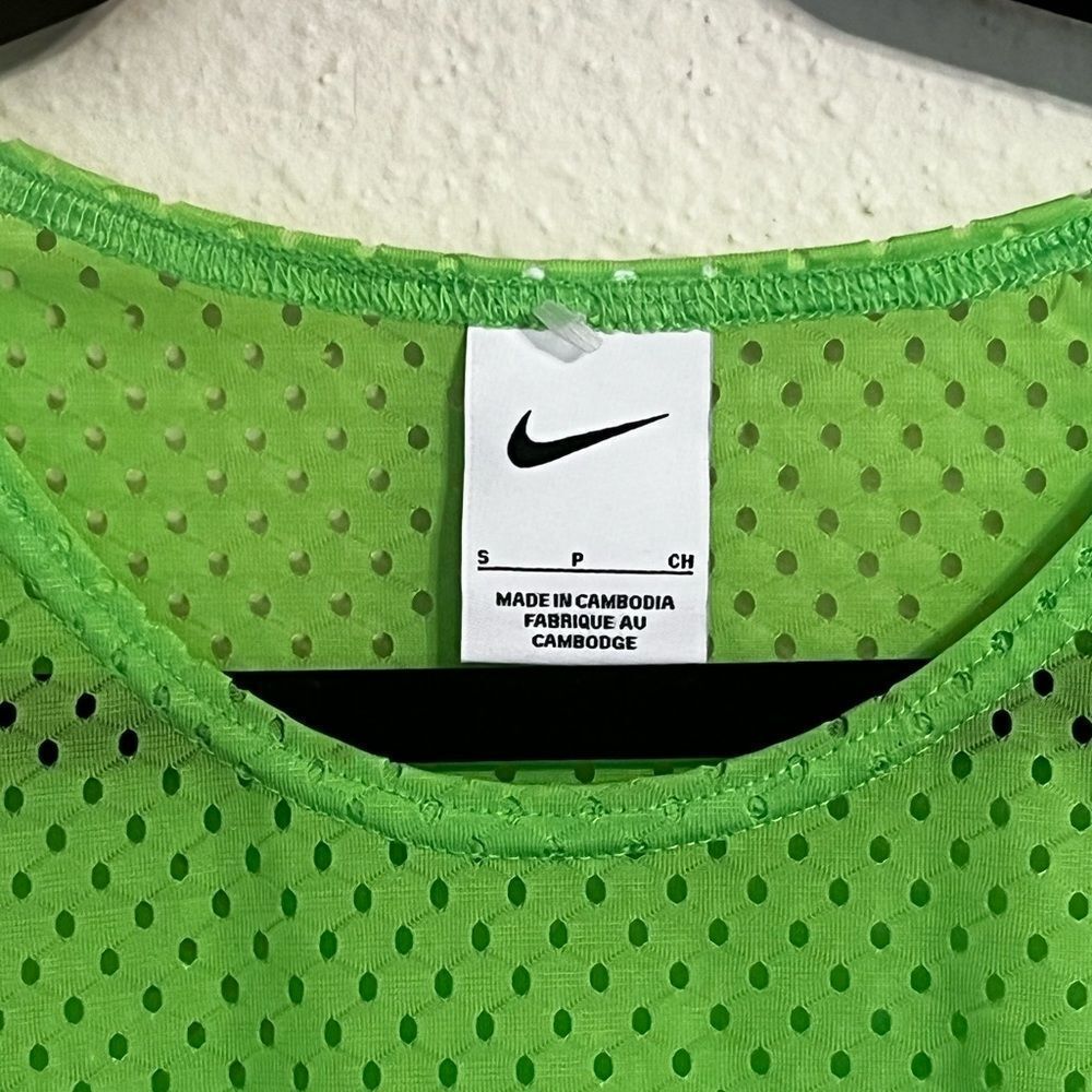 Nike Perforated Tank Top - Picture 3 of 3